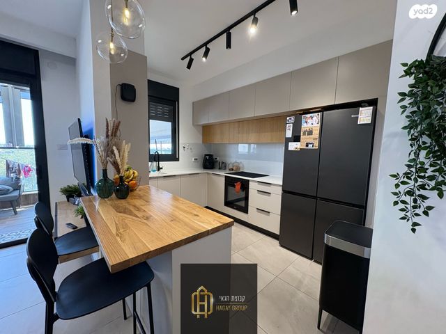 דירה, גאולה כהן, נאות פרס, רמלה