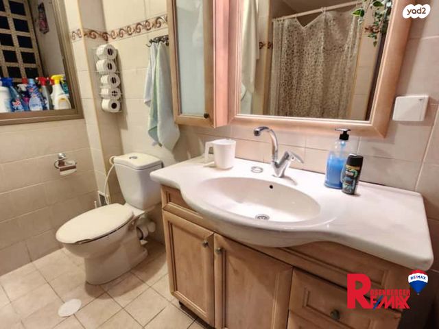 דירה, הרב קפאח 35, גרין ועם, חולון