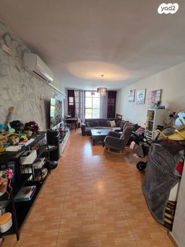 דירה, תרנ"א 61, מרכז העיר, חדרה