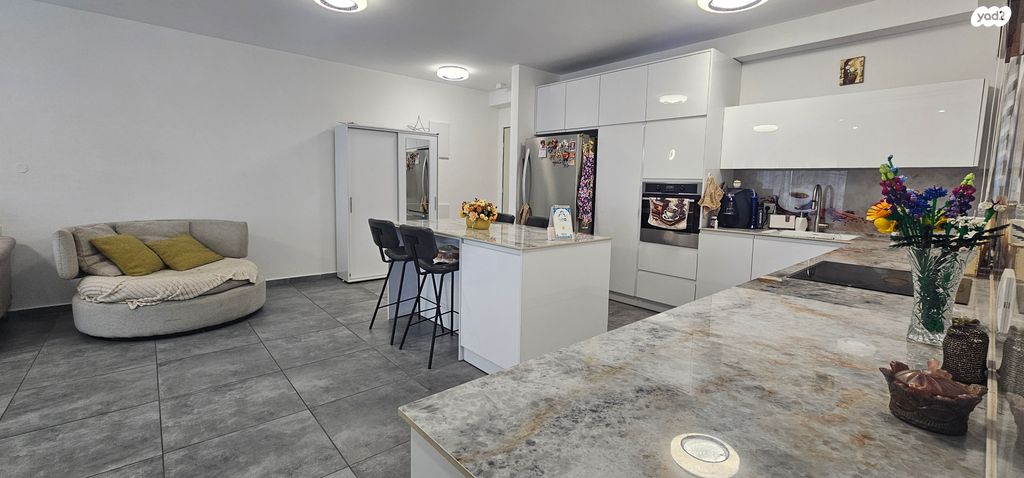 דירה, רבי דוד דנינו 3, הפרחים, קרית גת