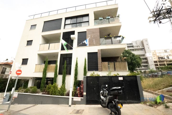 דירה, הראל, ארלוזורוב, גבעתיים