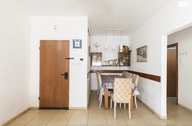 דירת גן, ליכטנשטיין, חומת שמואל, הר חומה, ירושלים