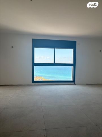 דירה, לויתן 1, חוף הזהב, נתניה