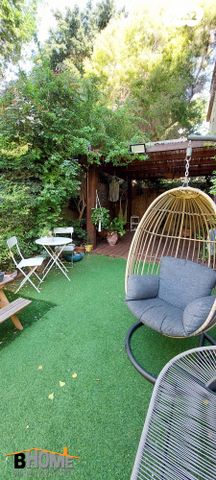 דירת גן, קדימה צורן