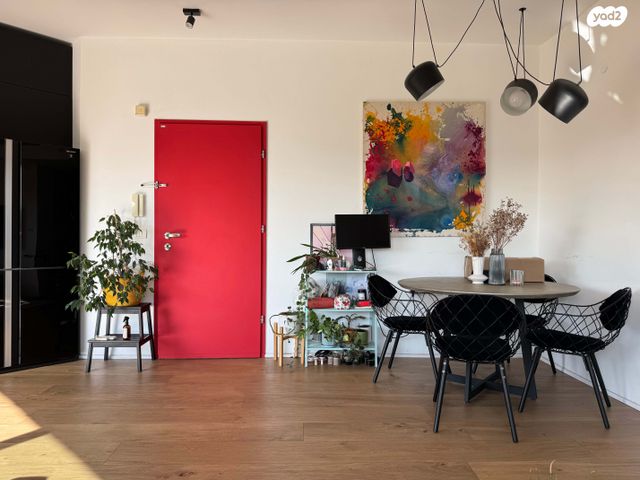 דירה, הסחלב, קרית הפרחים - 2005, רעננה