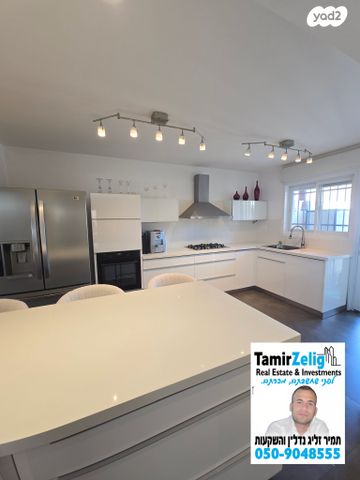 דו משפחתי, שכונה ב', מבשרת ציון