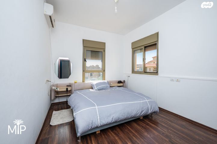 דופלקס, חלומות זכרון, זכרון יעקב