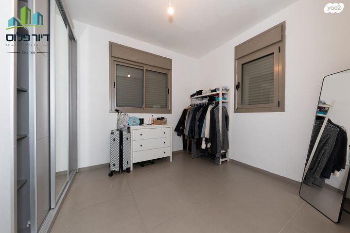 דירת גן, פקיעין, אבן גבירול, רחובות