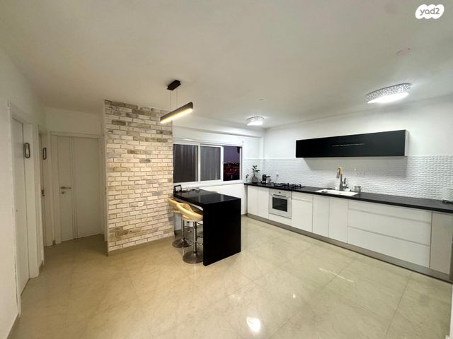 דירה, גיורא יוספטל 9, גיורא, רמלה