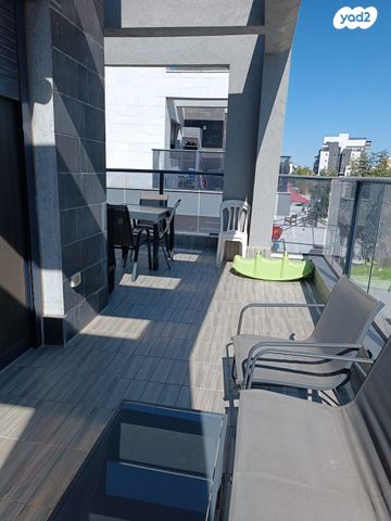 פרדה יזדאו אקלום 