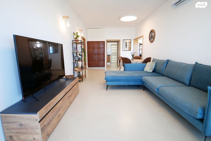 דירת גן, שדרות הציונות 123, כרמל צרפתי, חיפה