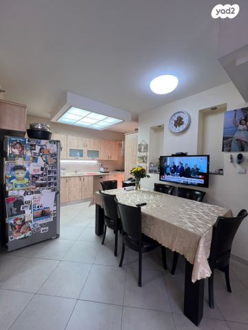 דירה, יגאל ידין, קרית אילון, חולון