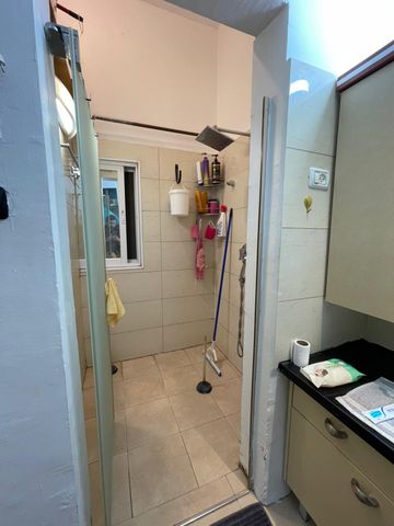 דירה, עמק הזיתים 8, הרצליה, חיפה