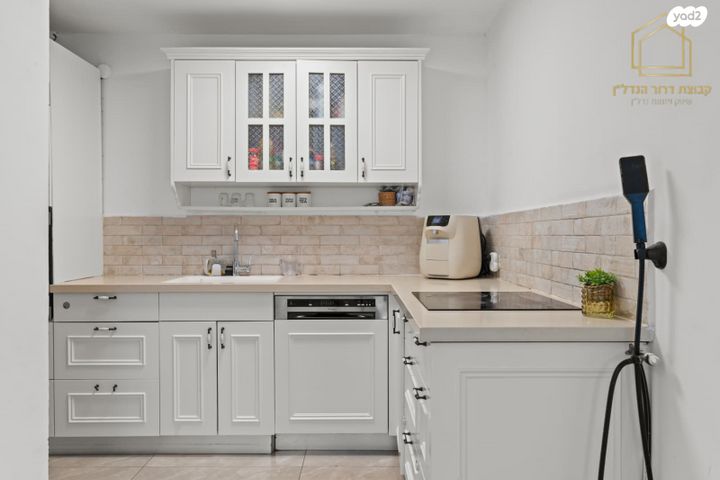 דירה, גבעת התחמושת 10, קרית שרת מערב, חולון