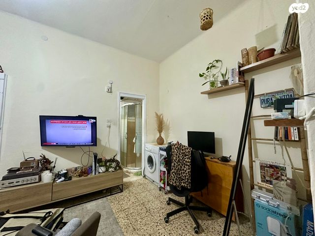 דירה, הס, תל אביב יפו