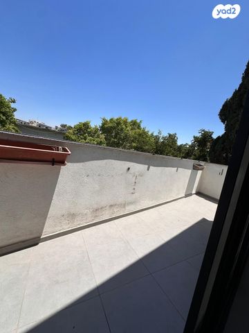 גג/ פנטהאוז, בעל העקידה, שפירא, תל אביב יפו