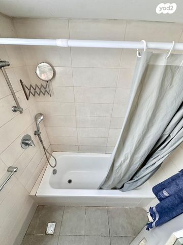 גג/ פנטהאוז, בעל העקידה, שפירא, תל אביב יפו