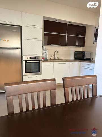 דירה, דרך זאב ז'בוטינסקי 42, שכונת חשמונאים, מרכז העיר א, רמת גן