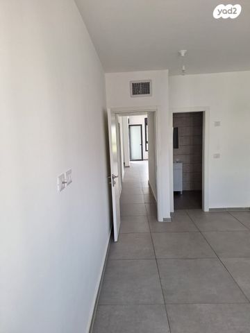 דירה, פרדה יזדאו אקלום, עפולה