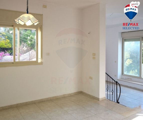 דירה, שדרות וינגייט, הדר עליון, חיפה