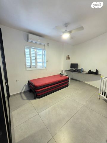 דירה, רבי עקיבא 32, הר שלום, בני ברק