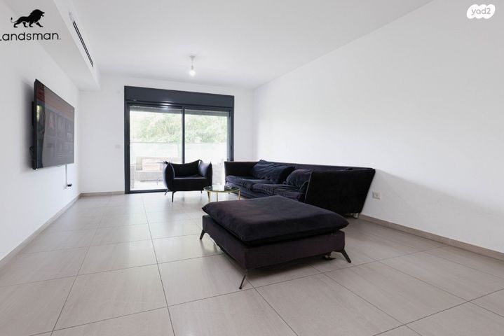 דירה, שלום עליכם 25, אגמים, נתניה