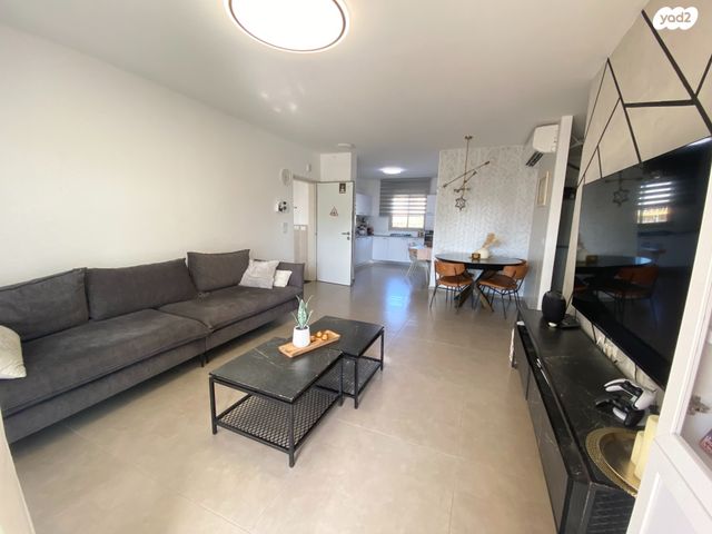 דירה, שקמים ואגמים, אשקלון