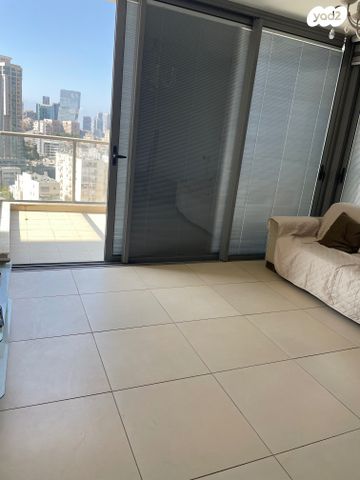 דירה, שכונת יהלום, מרכז העיר ב, רמת גן