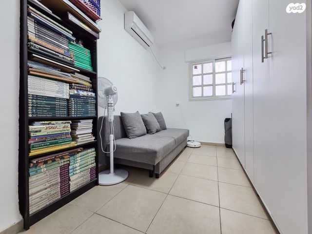 דירה, קרן היסוד 110, מרכז העיר, סביניה, הוותיקה, קרית ביאליק