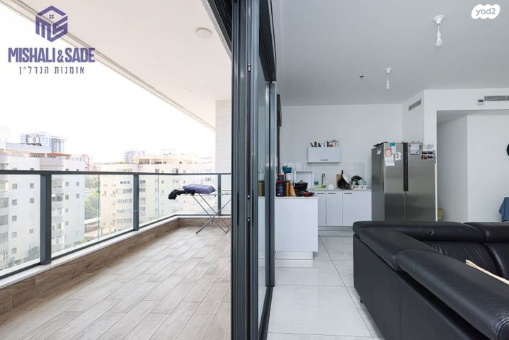 דירה, מלחמת ששת הימים 19, מרכז העיר, חדרה