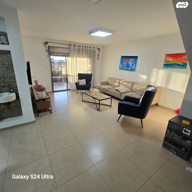 דירת גן, הדקלים, קרית אתא