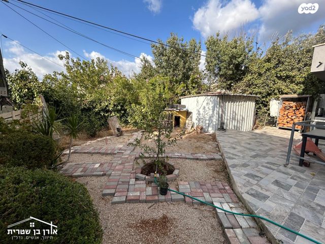 דו משפחתי, אביעזר