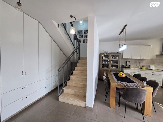 דו משפחתי, הנחל, גינות שומרון, קרני שומרון