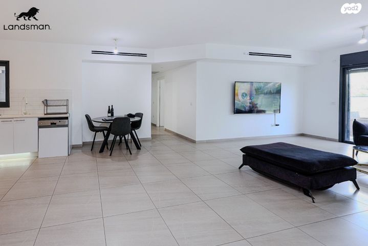 דירה, שלום עליכם 25, אגמים, נתניה