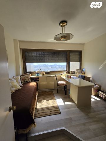 דירה, שדרות הנשיא 111, מרכז הכרמל, חיפה