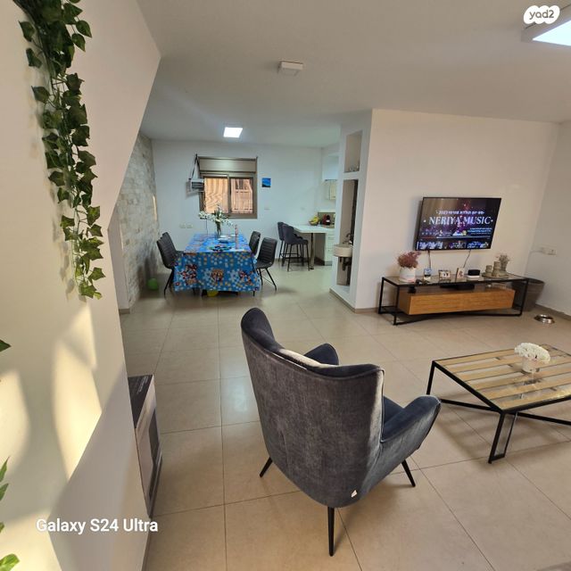 דירת גן, הדקלים, קרית אתא