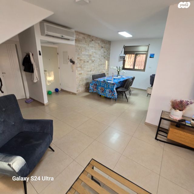 דירת גן, הדקלים, קרית אתא