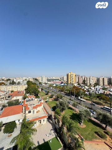 גג/ פנטהאוז, ז'בוטינסקי 13, חסכון ג, לוד