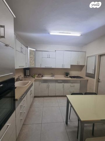 דירה, שדרות הרב לוין, רובע ז', אשדוד