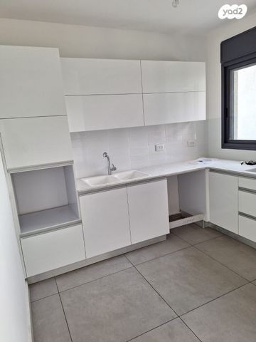 דירה, פרדה יזדאו אקלום, עפולה