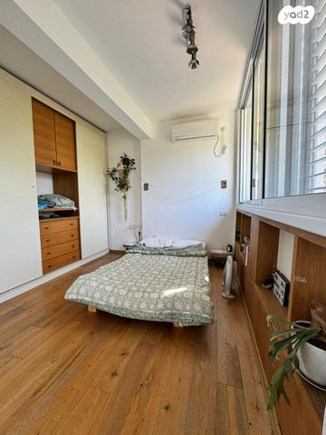 דירה, דב ממזריץ' 18, תל אביב יפו