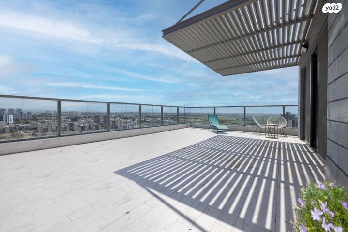 דופלקס, אבן גבירול, רחובות