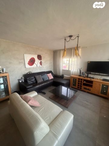 דירה, ליאון בלום, חיפה