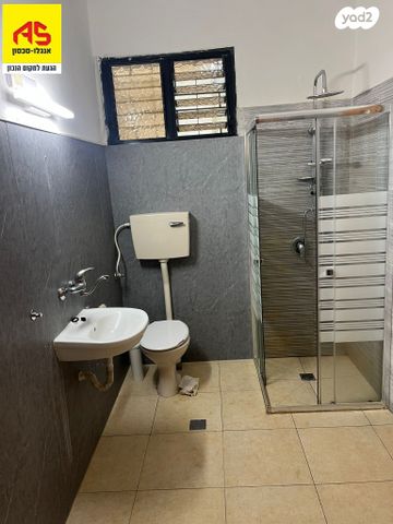 דירת גן, חוני המעגל, נווה עמל, הרצליה