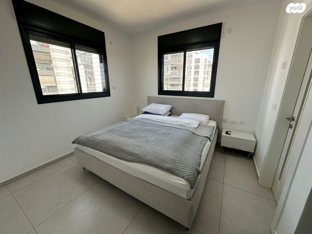 דירה, יעקב דורי, נאות שמיר, רמלה