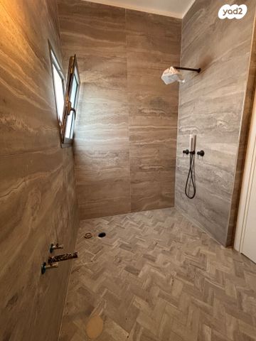 גג/ פנטהאוז, הערבה 1, גבעת טל, אלפי מנשה