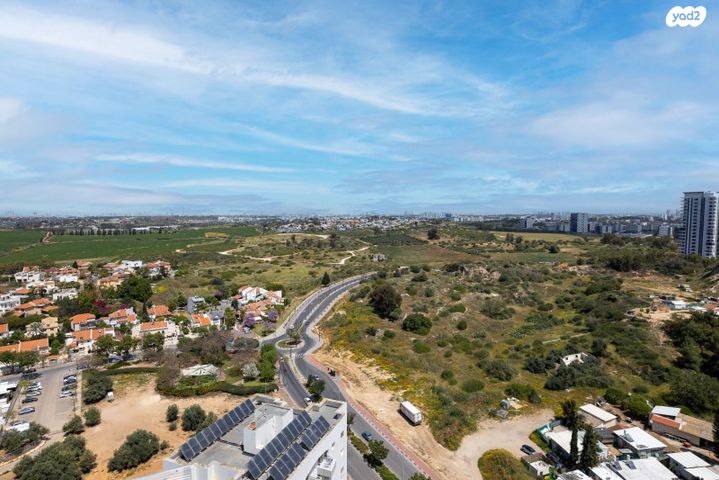 דופלקס, אבן גבירול, רחובות