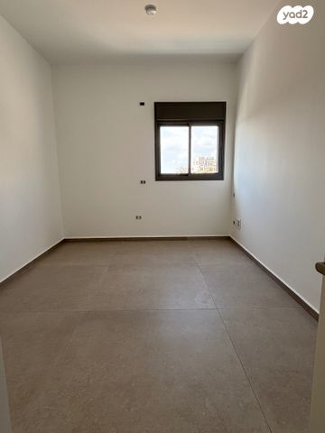 גג/ פנטהאוז, הערבה 1, גבעת טל, אלפי מנשה