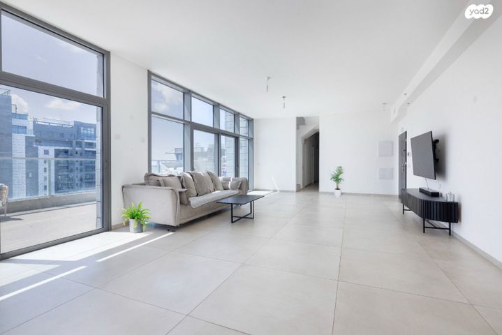 דופלקס, אבן גבירול, רחובות