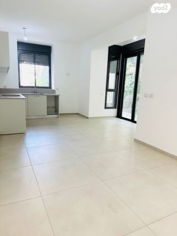 שדרות הילד 13